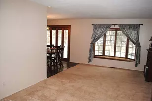 5743 Mills Creek Ln, North Ridgeville, OH 44039 - Photo 5