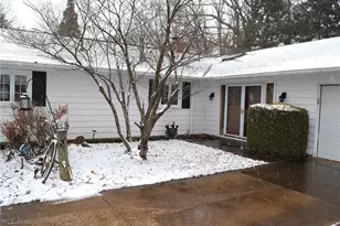 5743 Mills Creek Ln, North Ridgeville, OH 44039 - Photo 3