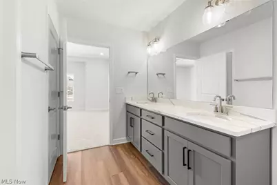 461 Harbor Lane, Lorain, OH 44052 - Photo 23