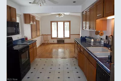 6103 Westbrook Drive, Brookpark, OH 44142 - Photo 15