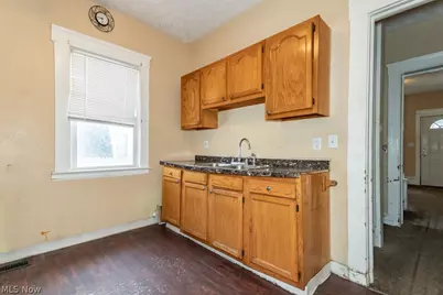 10401 Olivet Avenue, Loveland, OH 44108 - Photo 7