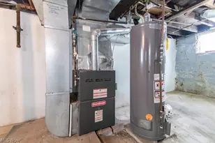 10401 Olivet Ave, Loveland, OH 44108 - Photo 33