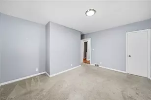 27843 Southern Ave, North Olmsted, OH 44070 - Photo 17