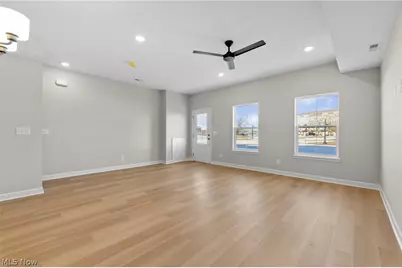 453 Harbor Lane, Lorain, OH 44052 - Photo 15