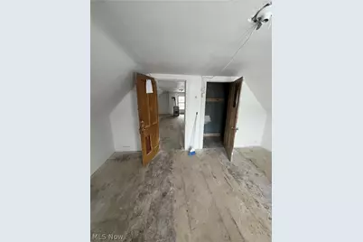 10708 Grantwood Avenue, Loveland, OH 44108 - Photo 13