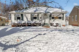 16241 Glenburn Ave, Maple Heights, OH 44128 - Photo 13