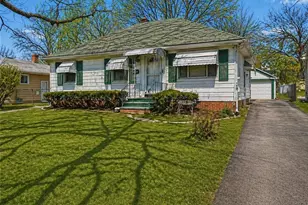 16241 Glenburn Ave, Maple Heights, OH 44128 - Photo 3