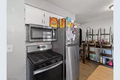 16241 Glenburn Avenue, Maple Heights, OH 44128 - Photo 5