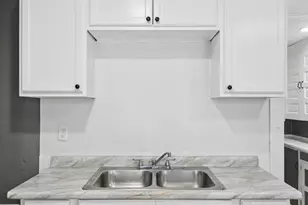 10622 Hathaway Ave, Loveland, OH 44108 - Photo 19