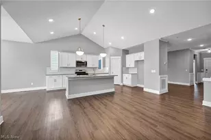 8896 Firethorne Dr, Columbia Station, OH 44028 - Photo 9