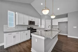 8896 Firethorne Dr, Columbia Station, OH 44028 - Photo 11
