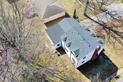 8351 Chesterton Drive, Youngstown, OH 44514 - Photo 5