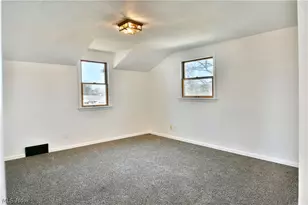 8351 Chesterton Dr, Youngstown, OH 44514 - Photo 37