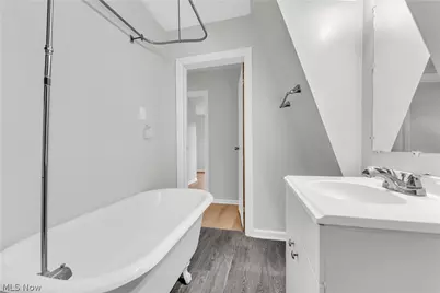 242 Orchard Avenue, Cuyahoga Falls, OH 44221 - Photo 19