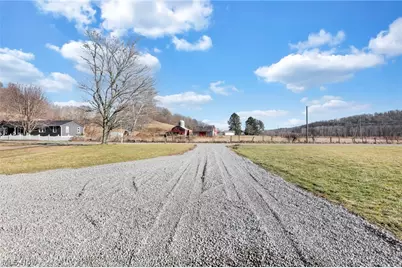 20595 Happy Hollow Road, Laurelville, OH 43135 - Photo 23