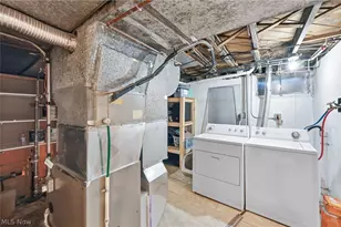 306 Park Ave, Lowellville, OH 44436 - Photo 35