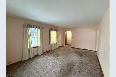 2229 Schneider Street NW, North Canton, OH 44720 - Photo 3