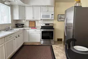 1550 Chapman Dr, Akron, OH 44305 - Photo 9