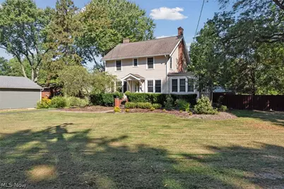 23052 Mastick Road, North Olmsted, OH 44070 - Photo 3