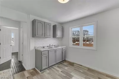 3662 W 117th Street, Loveland, OH 44111 - Photo 7