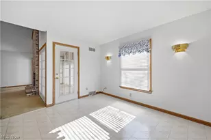 361 Hilltop Blvd, Canfield, OH 44406 - Photo 7