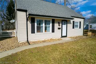 1111 Center Ave, Cuyahoga Falls, OH 44221 - Photo 3