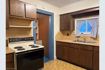 315 E 10th Street #Rear, Dover, OH 44622 - Photo 9