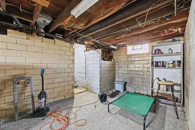 2420 Beechwood Avenue NE, Alliance, OH 44601 - Photo 29