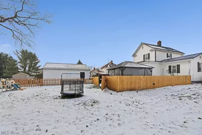 2420 Beechwood Avenue NE, Alliance, OH 44601 - Photo 33