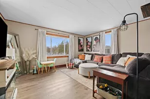 2420 Beechwood Ave NE, Alliance, OH 44601 - Photo 15