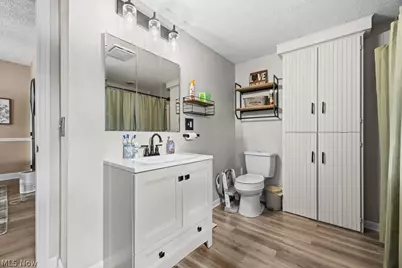 2420 Beechwood Avenue NE, Alliance, OH 44601 - Photo 17