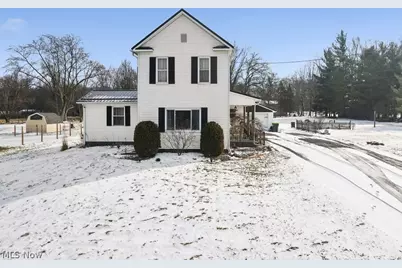 2420 Beechwood Avenue NE, Alliance, OH 44601 - Photo 1