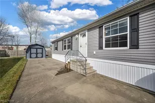 378 Pin Oak, Elyria, OH 44035 - Photo 7