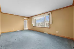 2761 Crompton St NE, Canton, OH 44721 - Photo 15