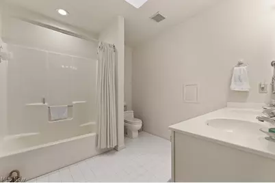 1775 Brookwood Drive, Akron, OH 44313 - Photo 39