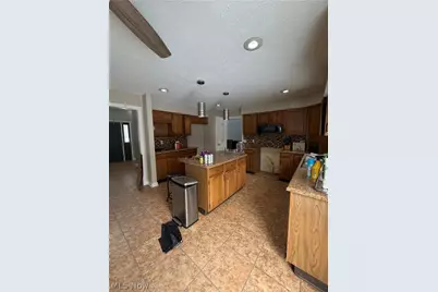 749 Regina Drive, Vermilion, OH 44089 - Photo 11