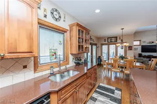 2502 Morning Star Dr, Hinckley, OH 44233 - Photo 9