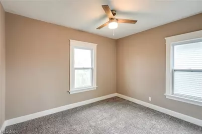 15400 Hilliard Road, Oakwood, OH 44107 - Photo 21