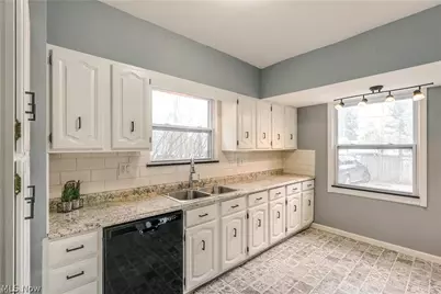 15400 Hilliard Road, Oakwood, OH 44107 - Photo 13