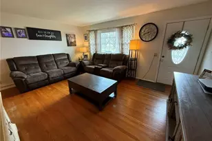 835 Chelsea Dr, Dover, OH 44622 - Photo 3