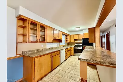 3945 Mill Drive, Zanesville, OH 43701 - Photo 3