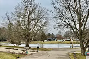 3945 Mill Dr, Zanesville, OH 43701 - Photo 17