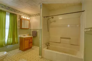 908 N 8th St, Cambridge, OH 43725 - Photo 17