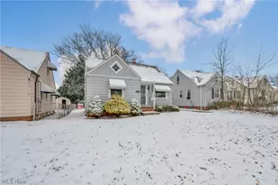 515 E 250th St, Euclid, OH 44132 - Photo 3