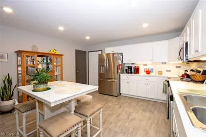 2520 Barrington Way, Wooster, OH 44691 - Photo 9