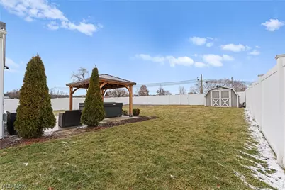 7119 Gauntlet Street SW, Massillon, OH 44646 - Photo 43