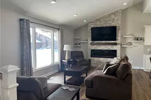 13325 Longspur Ct, Valleyview, OH 44125 - Photo 3