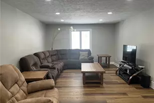 13325 Longspur Ct, Valleyview, OH 44125 - Photo 5