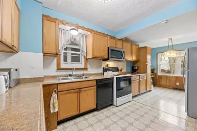 1091 Collinwood Avenue, Akron, OH 44310 - Photo 5