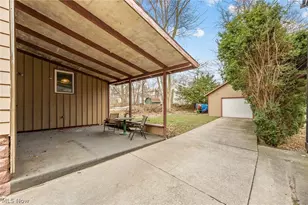 1091 Collinwood Ave, Akron, OH 44310 - Photo 31